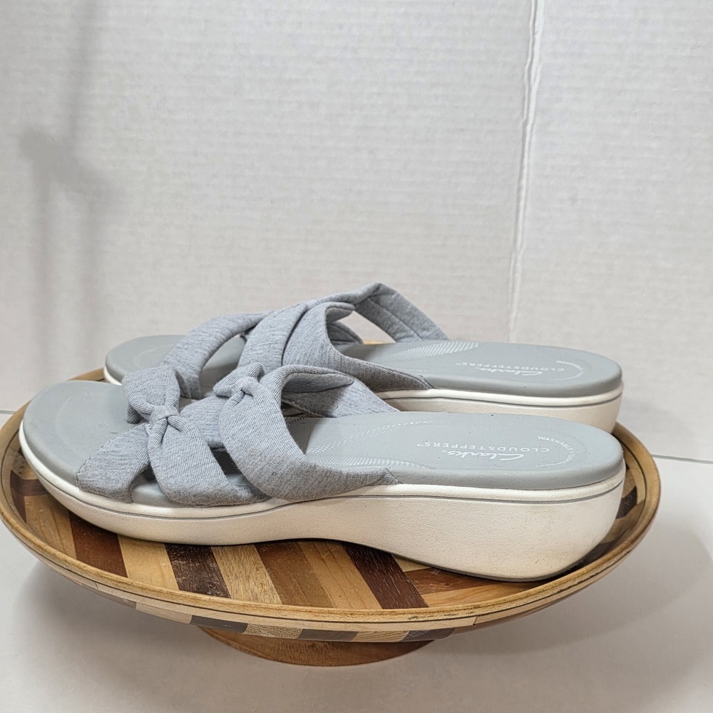 CLARKS Cloudsteppers Lightweight Slide Wedge Sandals Comfort Gray Walking 8.5